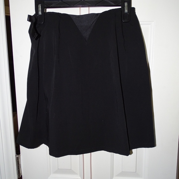 Terry Women's Cycling Skort with Attached Padded Shorts - Picture 4 of 7